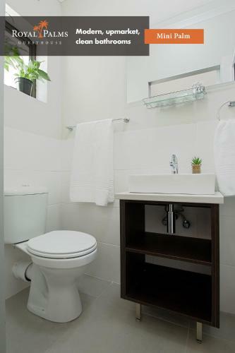 Hostal Royal Palms Guest House