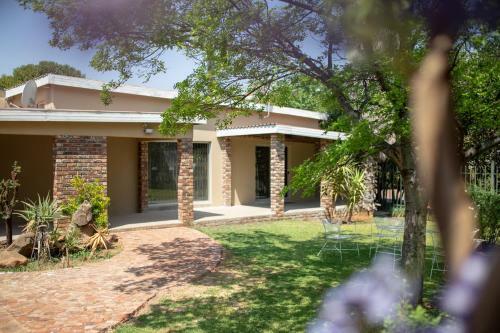 Hostal Opstal Guestfarm