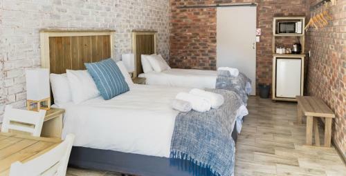 Hostal Opstal Guestfarm
