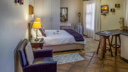 Hostal Guest Lodge - Self Catering With Choice Of Breakfast