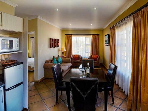 Hostal Guest Lodge Self Catering With Choice Of Breakfast