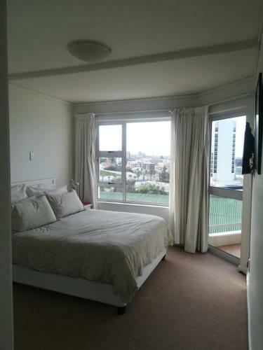 Brookeshill Beachview Executive Apartment