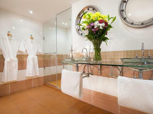 Hostal Magellans Hotel