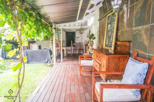 Hostal Snooze-a-lot Guesthouse