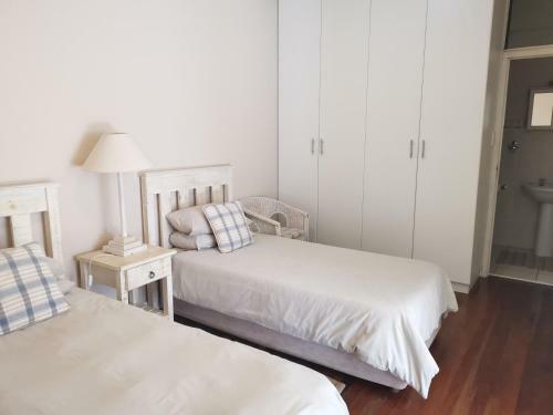 Apartamento Pollok Beach Guest Lodge