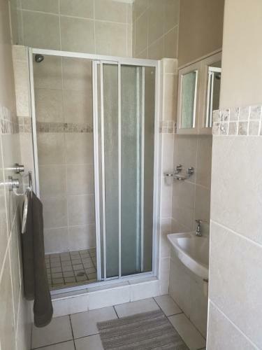 Apartamento Pollok Beach Guest Lodge
