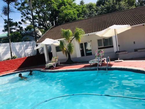 Bed & Breakfast Dwengu Guesthouse