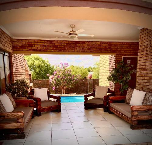 Hostal Casa Calida Guest House