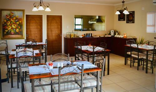 Hostal Casa Calida Guest House