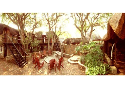 Valamanzi Lodge In Nyati Wilderness