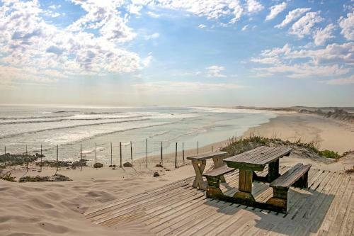Private Beach Estate By Airagents