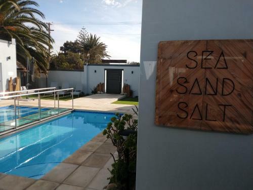 Hostal Salt Boutique Guesthouse