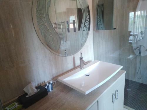 Equestrian Royal Hotel Boutique & Spa