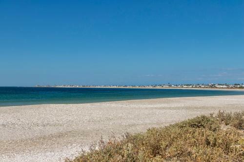 Britannia Reef 12 By Airagents