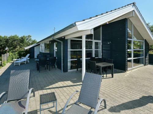 Three-bedroom Holiday Home In Oksb�l 8