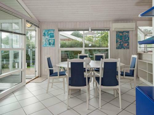 Two-bedroom Holiday Home In Bjert 2