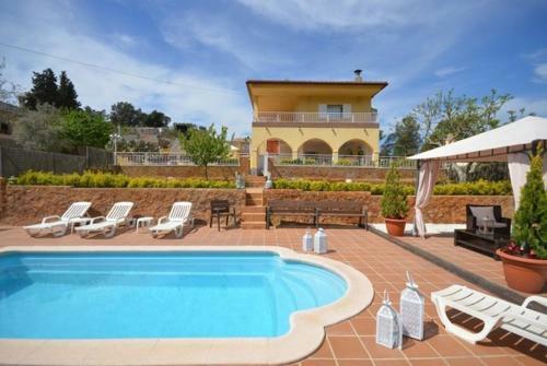 Montbarbat Villa Sleeps 8 Pool Wifi