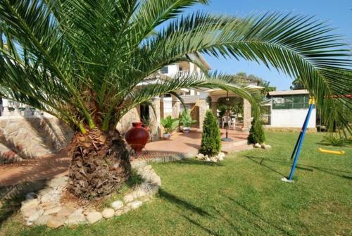 Montbarbat Villa Sleeps 8 Pool Wifi