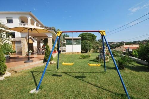 Montbarbat Villa Sleeps 8 Pool Wifi