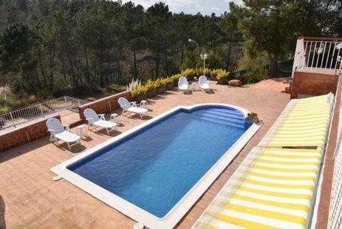 Montbarbat Villa Sleeps 8 Pool