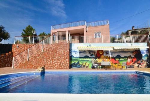 Montbarbat Villa Sleeps 8 Pool