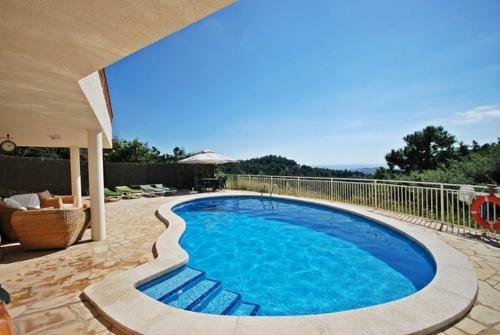 Montbarbat Villa Sleeps 8 Pool Wifi