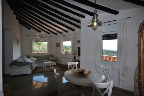 Montbarbat Villa Sleeps 8 Pool Wifi