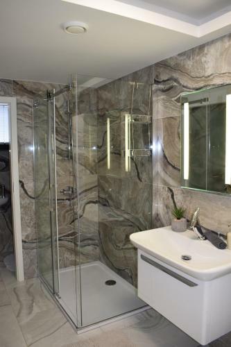 Apartamento Grand Harrachov Pension V Centru