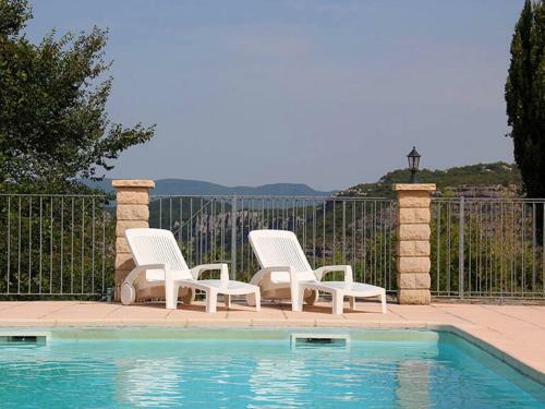 Tranquil Holiday Home In Les Vans, Ardeche With Pool
