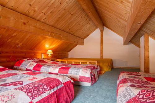Le Troll Hameau Des Chazals Nevache Hautes Alpes