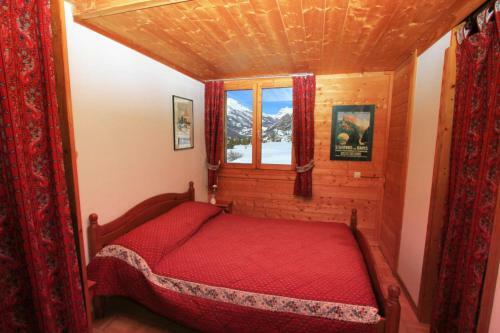 Le Troll Hameau Des Chazals Nevache Hautes Alpes