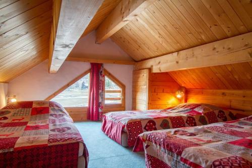 Le Troll Hameau Des Chazals Nevache Hautes Alpes