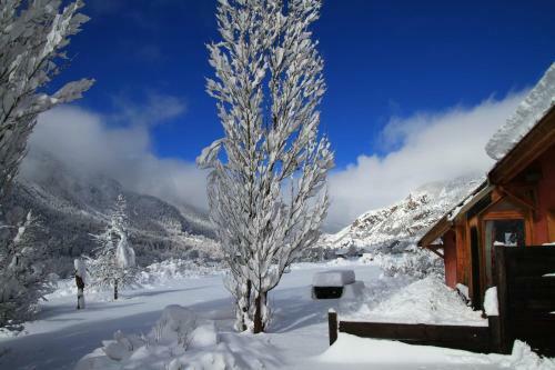 Le Troll Hameau Des Chazals Nevache Hautes Alpes