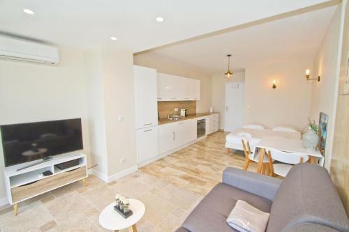Apartamento Promenade Holiday - Cosy Sea Front Studio