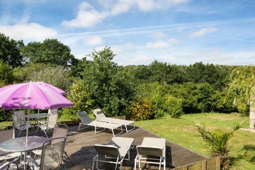 Saint-meen-le-grand Chateau Sleeps 15 Pool Air Con