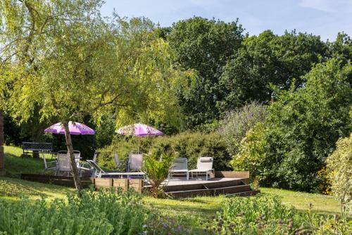Saint-meen-le-grand Chateau Sleeps 15 Pool Air Con