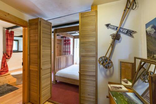 Saint-meen-le-grand Chateau Sleeps 15 Pool Air Con
