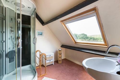 Saint-meen-le-grand Chateau Sleeps 15 Pool Air Con