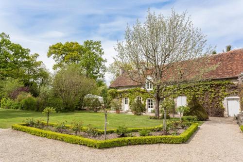 Vaumambert Villa Sleeps 6 Pool Wifi