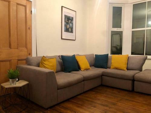 Large 12 Person Citycentre Townhouse & Pool Table