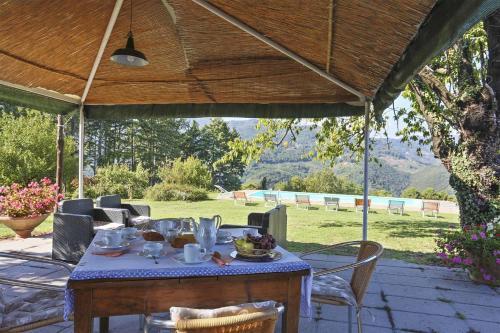 Castagnori Villa Sleeps 8 Wifi