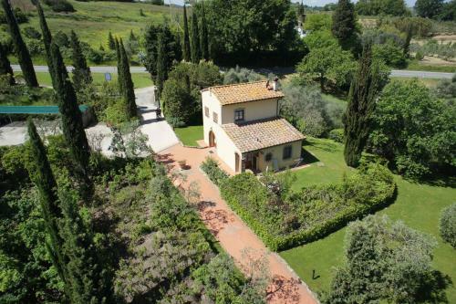 Montaione Apartment Sleeps 8
