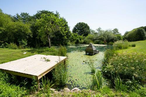 Woodland Villa Sleeps 16 Pool Air Con Wifi