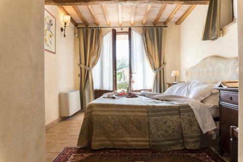 Castello Di Tocchi Villa Sleeps 16 Pool Air Con