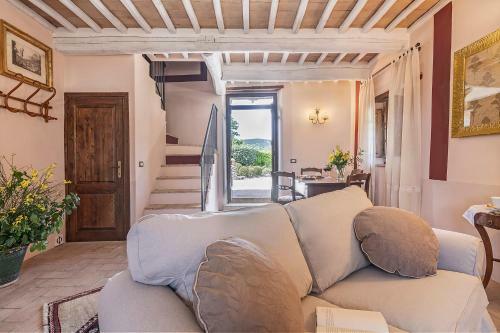 Castello Di Tocchi Villa Sleeps 16 Pool Air Con