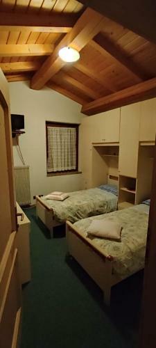 Hostal Affittacamere Pizzeria Marmolada