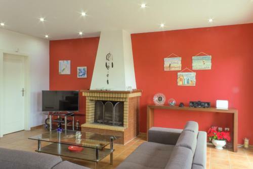 Villa Antzela With Pool