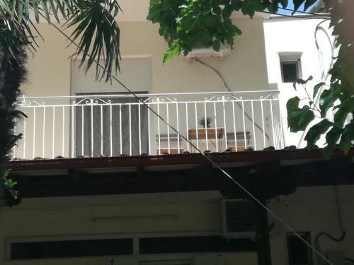 Akrogiali Apartments
