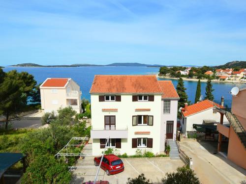 Apartment Iva-2