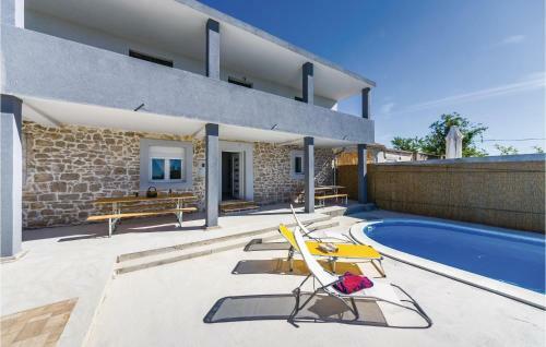 Three-bedroom Holiday Home In Nadin